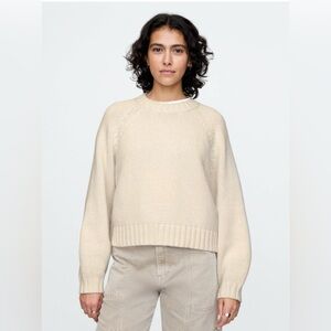 GAP Women's Cream Crew Neck balloon sleeve Sweater (size XL TALL)